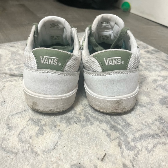 Low top vans sneakers - Picture 2 of 3